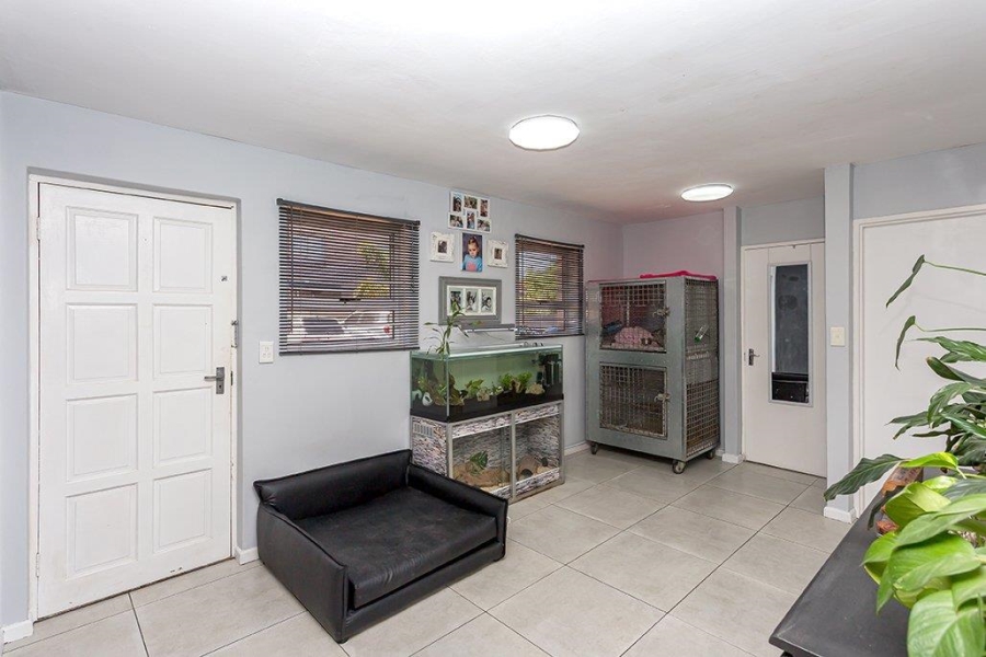 2 Bedroom Property for Sale in Table View Western Cape